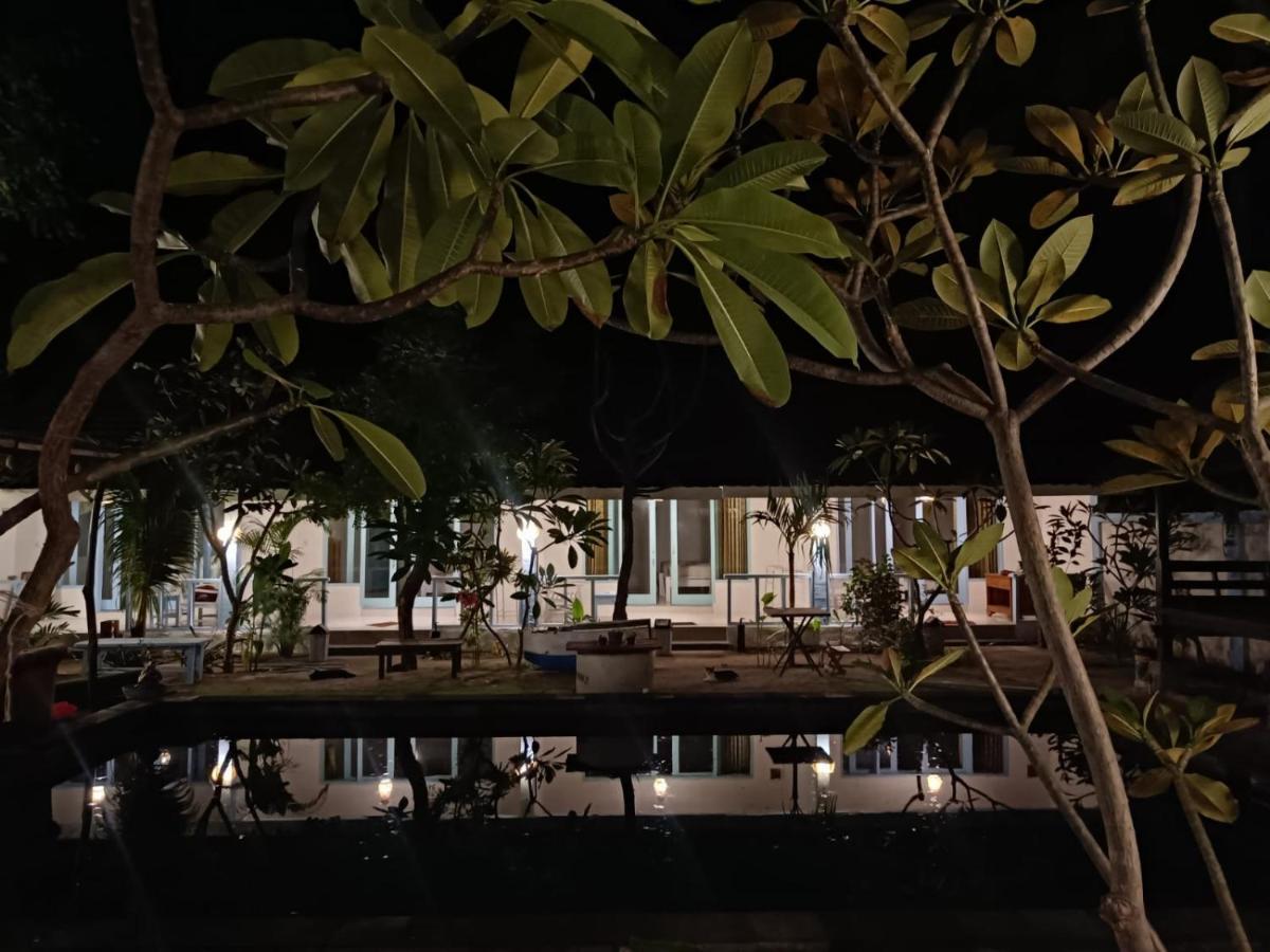 Silversky Bungalows กีลีตราวางัน ภายนอก รูปภาพ